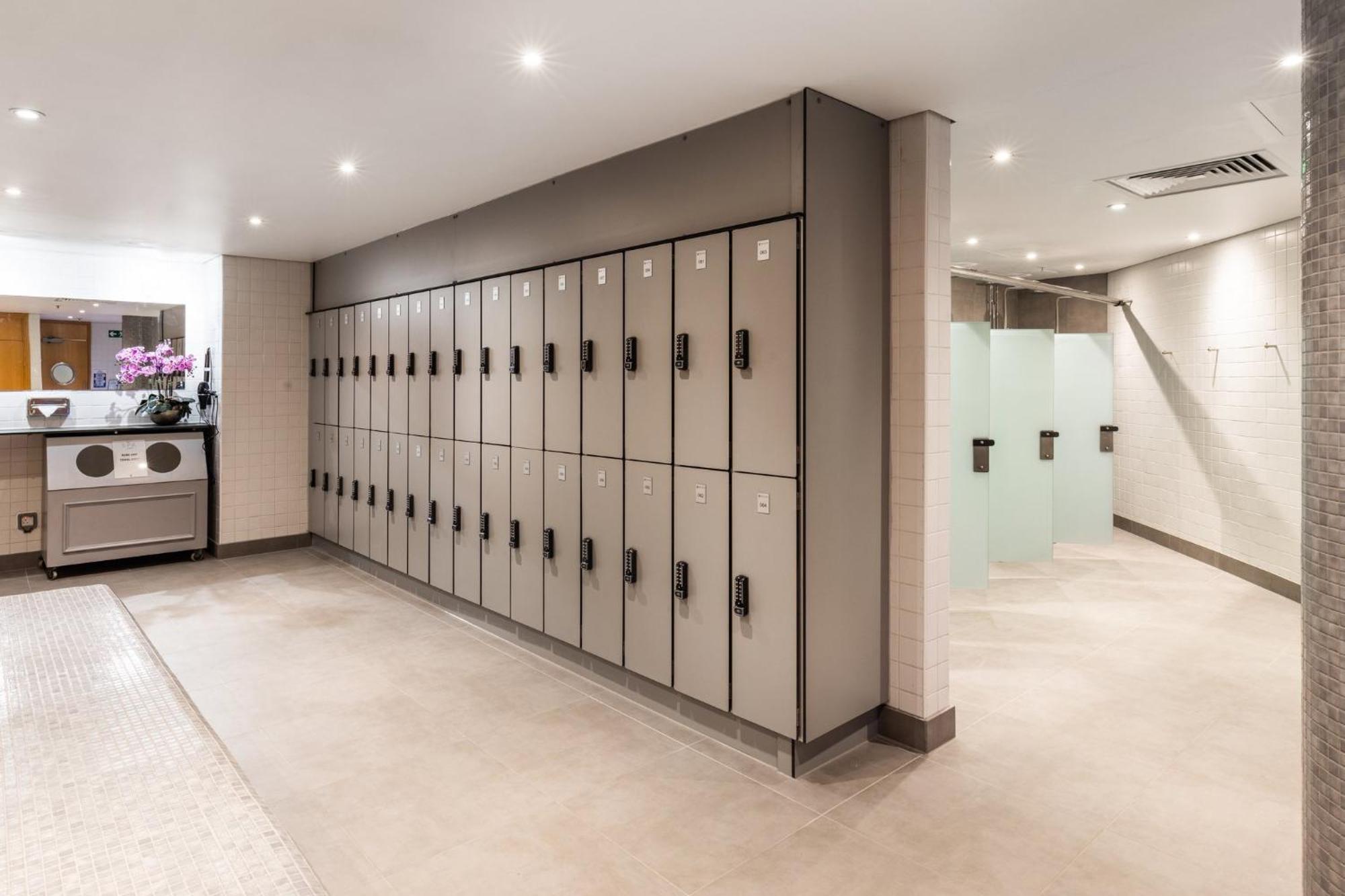 Voco St. David's By Ihg 5* Cardiff