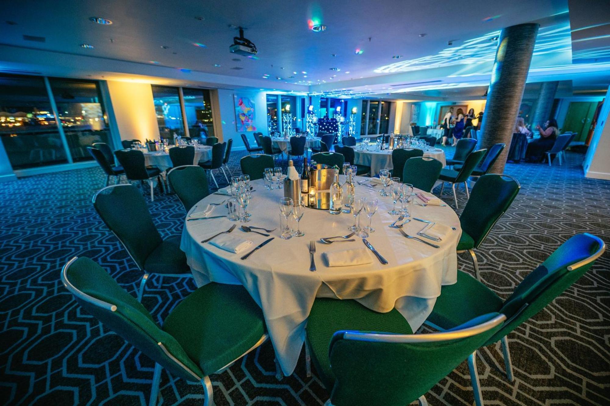 Voco St. David's By Ihg 5* Cardiff